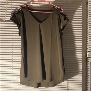 Express v neck hunter green top